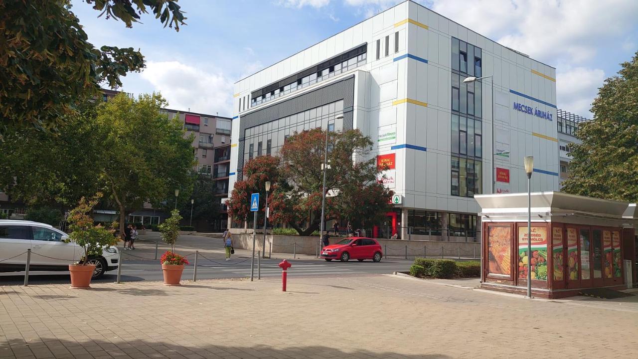 Koroesi Apartman Pecs Exterior photo